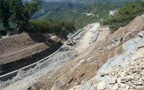 發生地層滑動崩坍受損